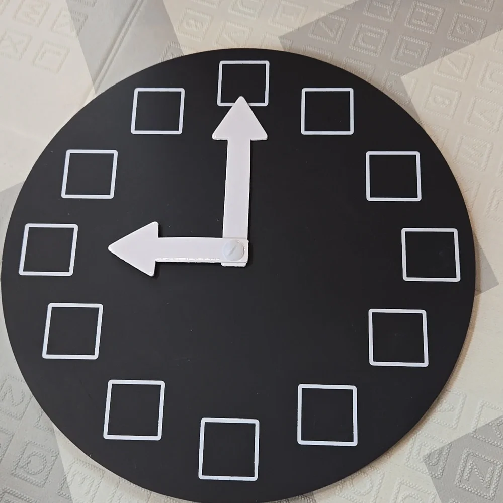 Learning Clock- Fill In Numbers With Chalk - Picture 2 of 4